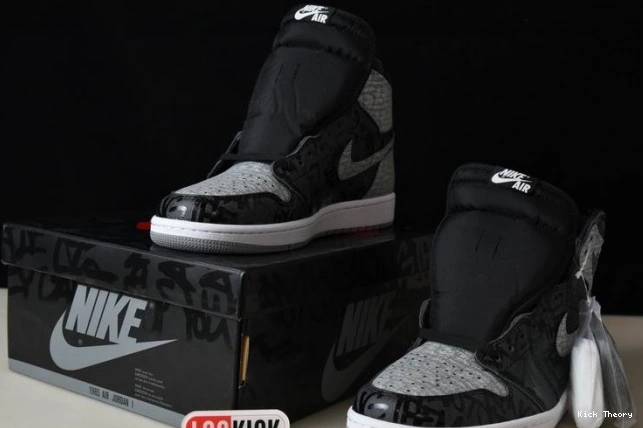 Kicked Out Shoe Store Rebellionaire Jordan Air High 1 555088-036 OG 0729